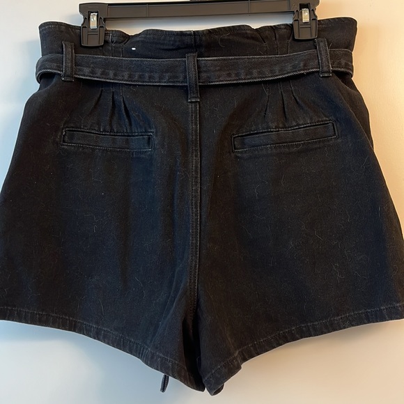 Black denim ! - Picture 2 of 2